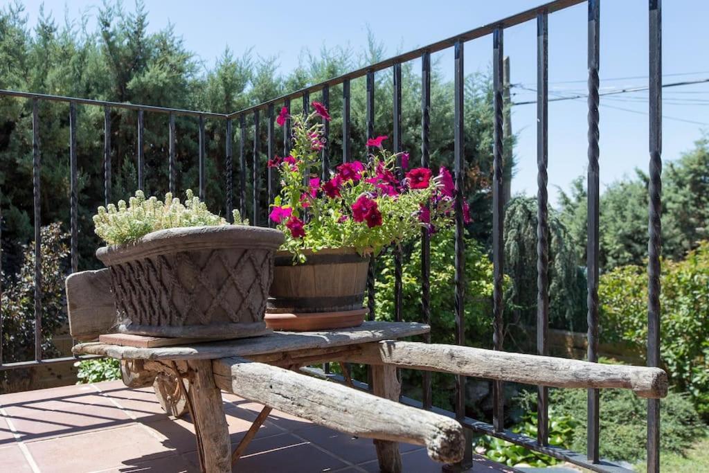 Los Rosales De Venturada Ngoại thất bức ảnh